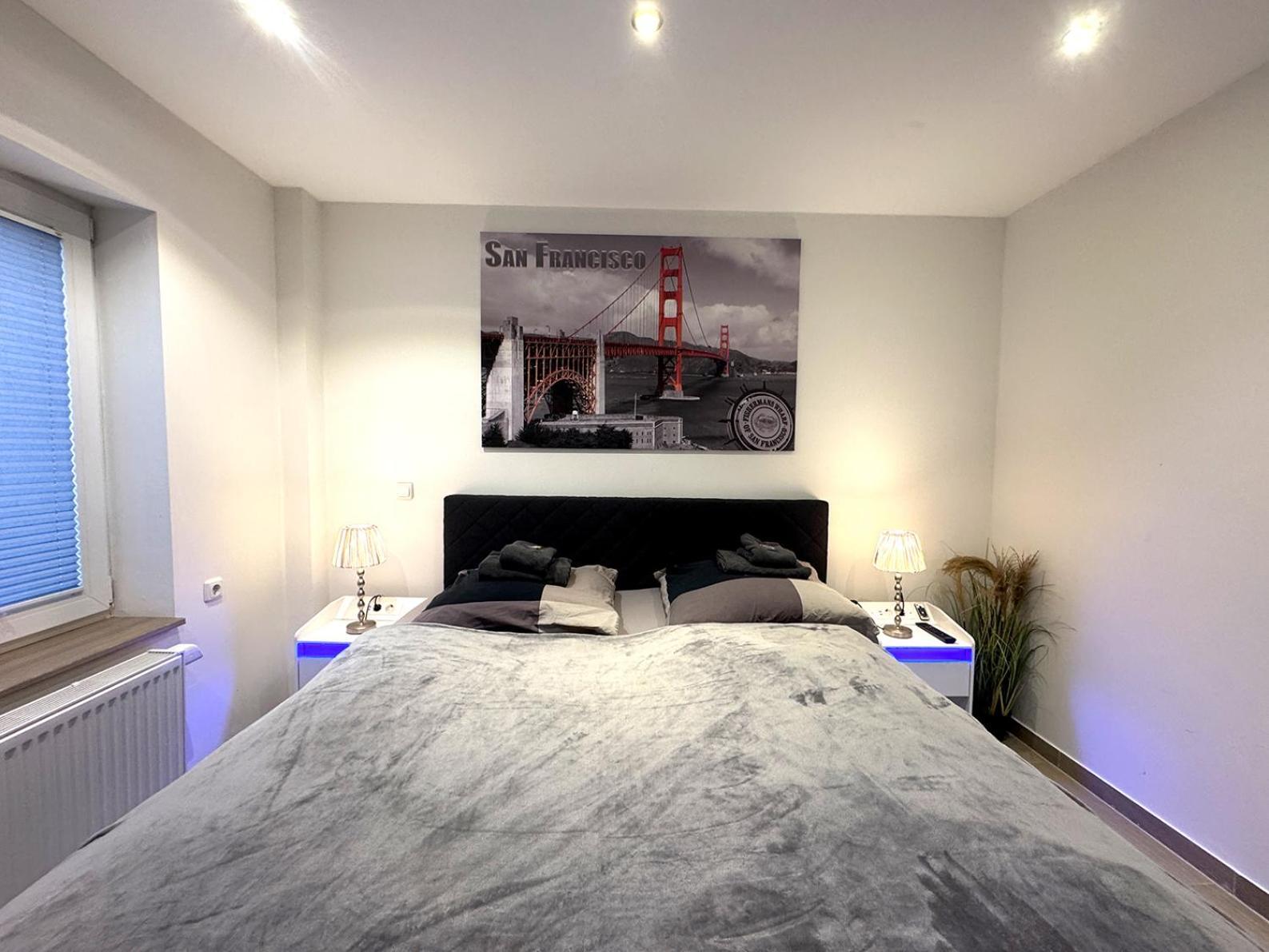 Ferienwohnungen Arp "2D" Mit Terrasse Und Parkplatz Итцехо Экстерьер фото